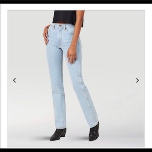 NWT Wrangler cowboy cut jeans